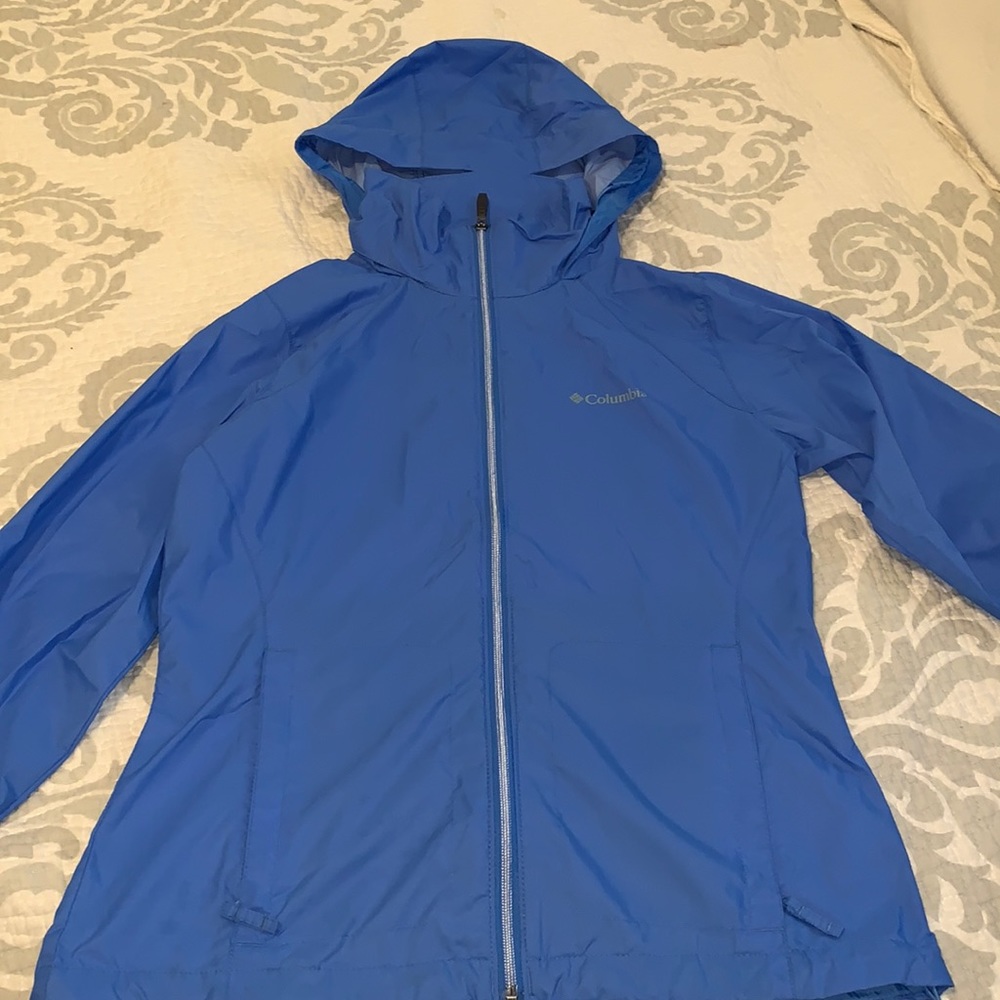 Columbia rain coat
